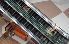 平博官方(中国)总部自动扶梯